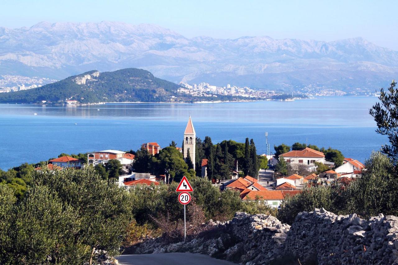 Apartments By The Sea Slatine, Ciovo - 11126 Bagian luar foto